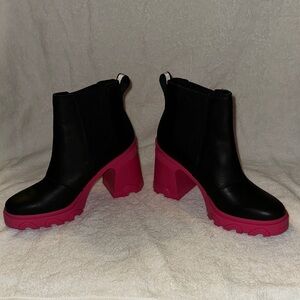 Like New - Sorel Brex Waterproof Boots Size 8